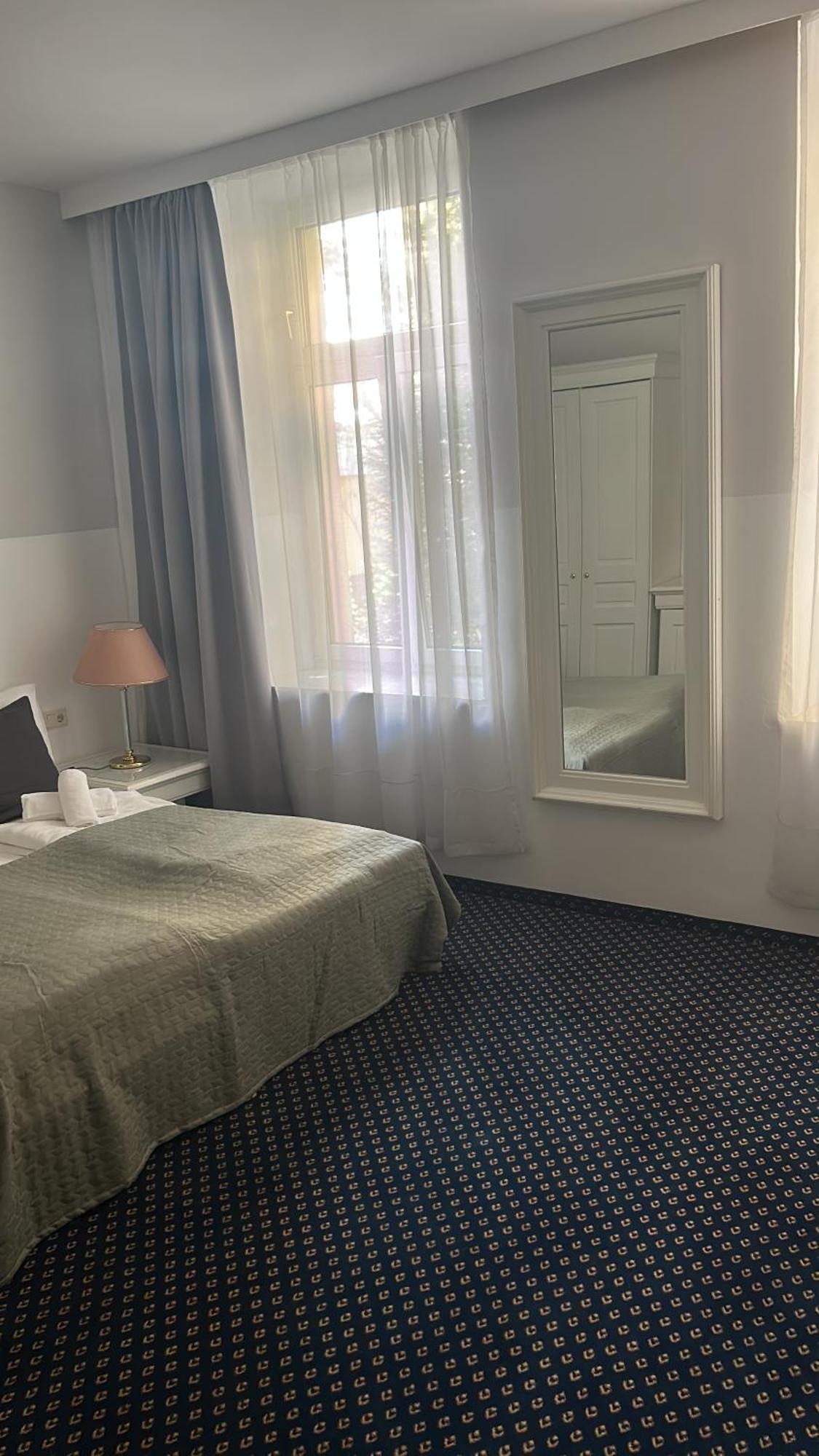 Self-Check-In Hotel Adlon Viena Exterior foto